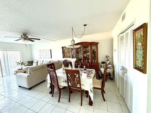 5th image of 4330 Hillcrest Drive #904