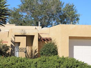 10309 Camino Del Oso NE, Albuquerque, NM 87111