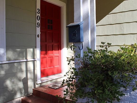 5th image of 309 Sutton Dr