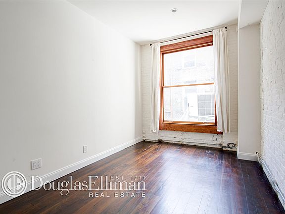 4th image of 29 Howard St #5