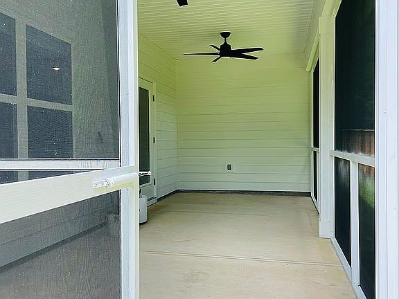 4th image of 181 Dalton Aubrey Dr