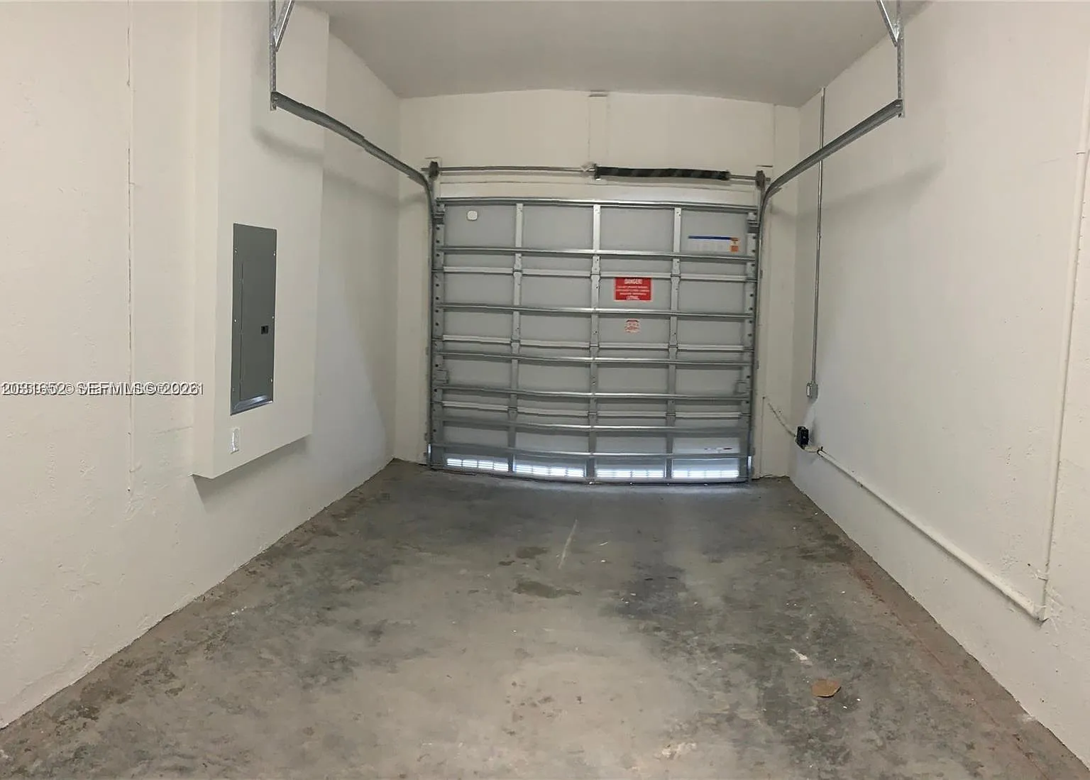 Keys Gate Residence — Photo 4