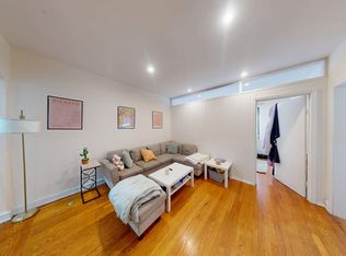 246 E 46th St APT 6B, New York, NY 10017