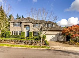 3097 Roxbury Dr, West Linn, OR 97068