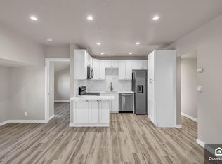 815 SW Cloverdale St, Seattle, WA 98106