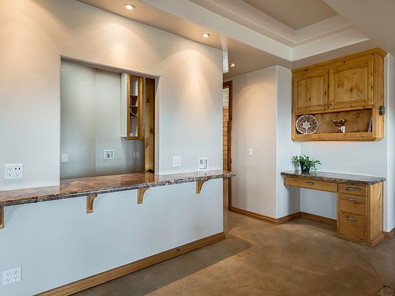 3rd image of 4776 Hida Way
