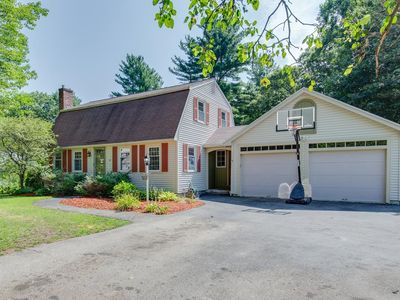 58 New Searles Road, Nashua, NH, 03062