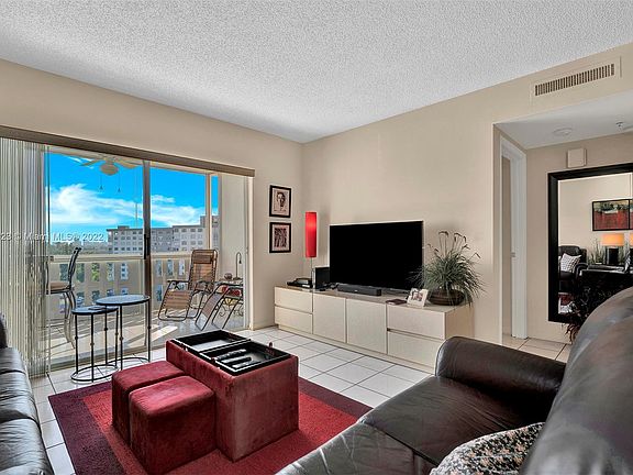 2nd image of 4001 Hillcrest Dr APT 1007