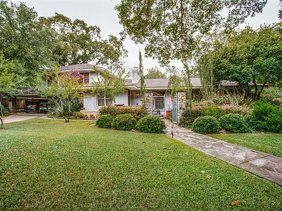 2nd image of 4407 Enfield Dr