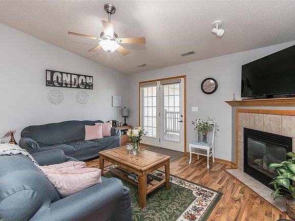 5th image of 920 W Cherry St Unit 11