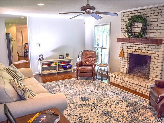 4th image of 325 Woodridge Dr