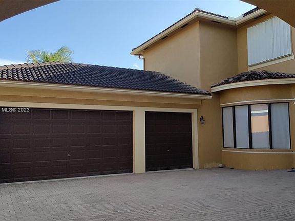 3rd image of 18794 SW 17th Ct #18704
