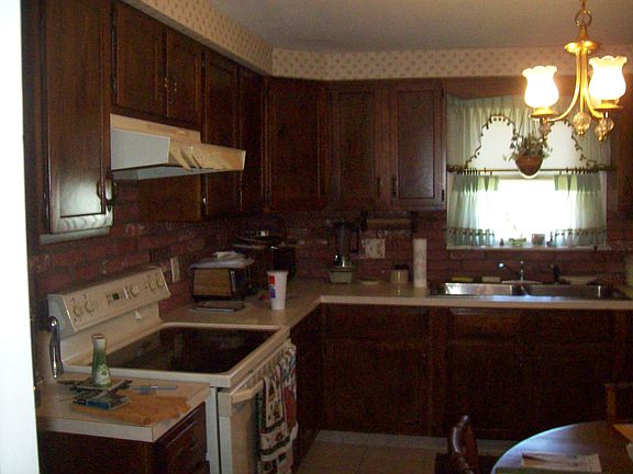 2nd image of 155 Borden Ave