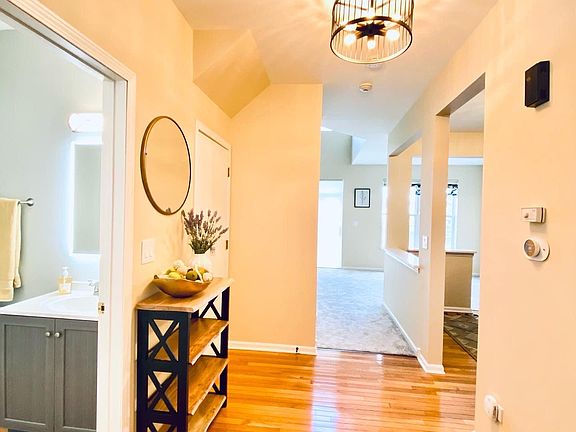 2nd image of 2807 White Thorn Cir