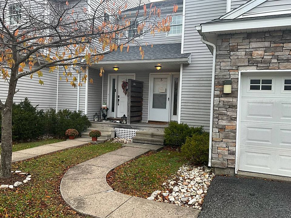 1st image of 5 Abington Highlands #5