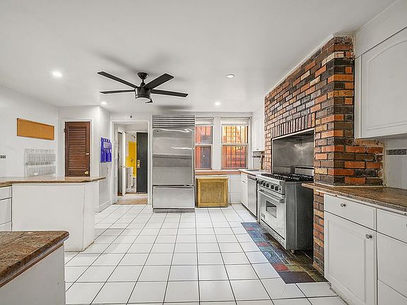 2nd image of 244 W 139th St