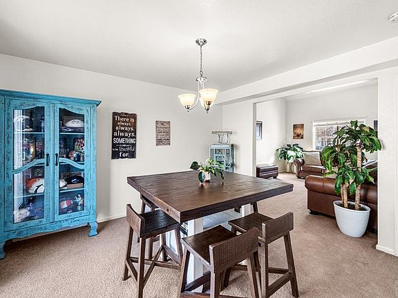 5th image of 1111 Silverqueen Rd