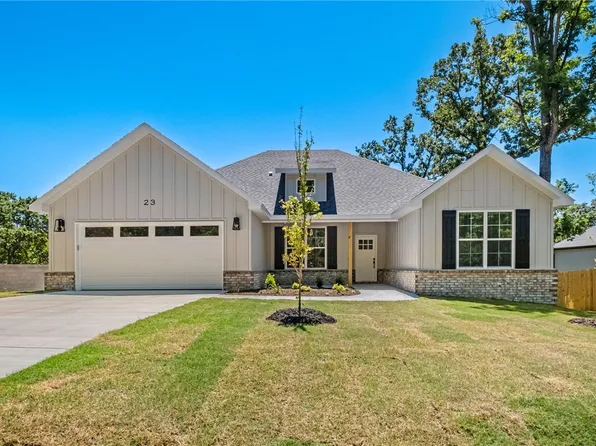 23 Thornaby Dr, Bella Vista, AR 72714