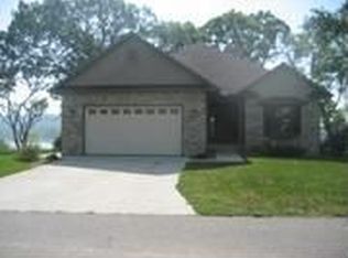 122 Palisade Ct, Merrimac, WI 53561