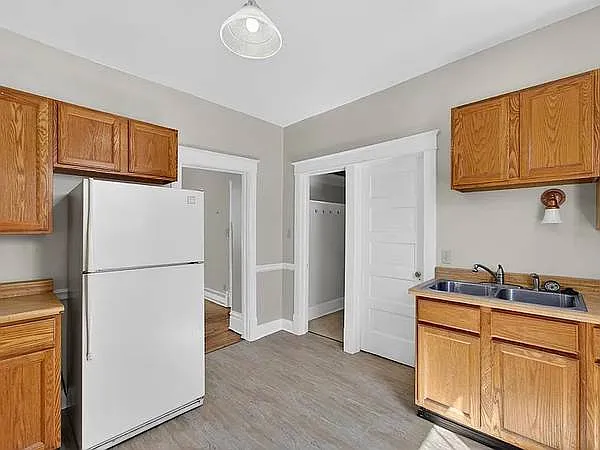 2802 N Weil St #3 — Photo 3