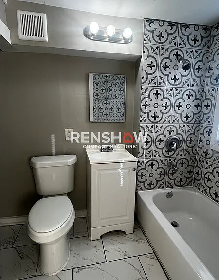 1423 Lyndale Ave #101 — Photo 7