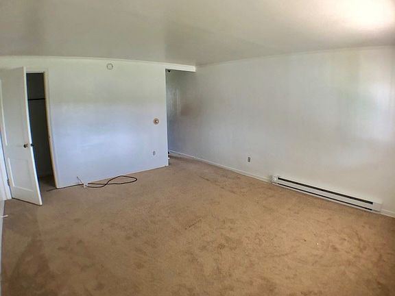 5th image of 3202 McArthur Dr APT 6