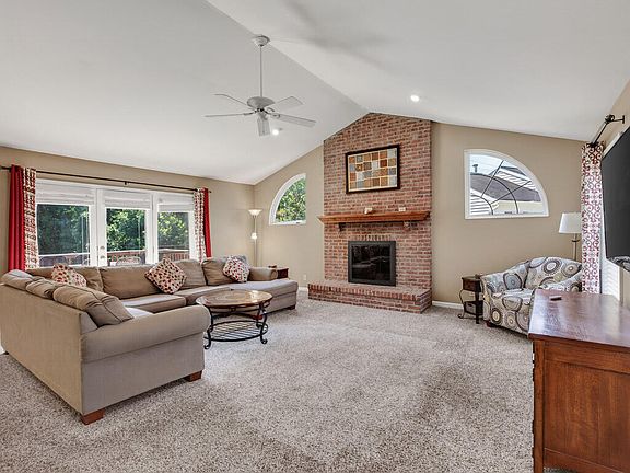 4th image of 3322 Kingsburg Ct