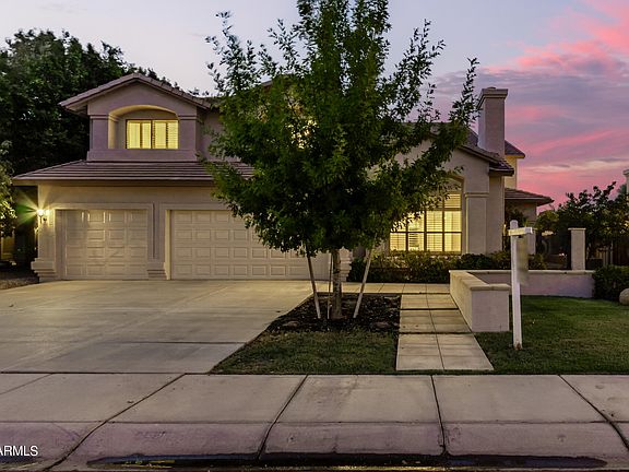 4th image of 926 E GAIL Drive #----->