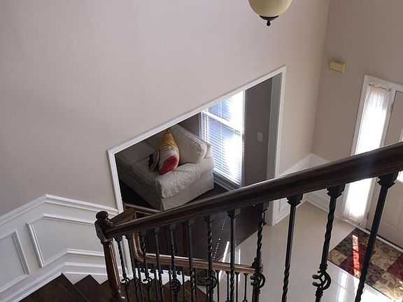 2-Story Foyer