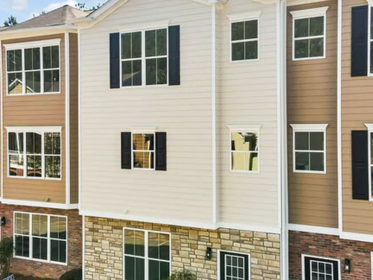 203 Riverstone Commons Cir — Photo 2