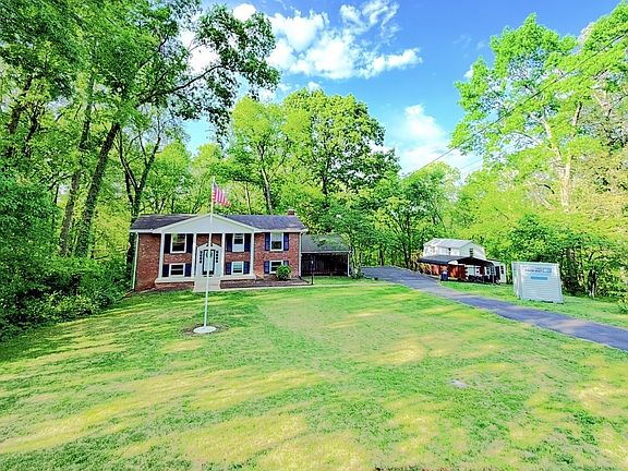 2nd image of 3899 Cantarutti Rd