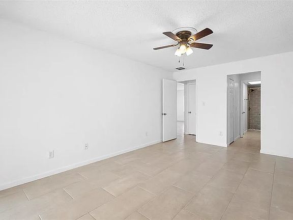 5th image of 1222 Village Way #D