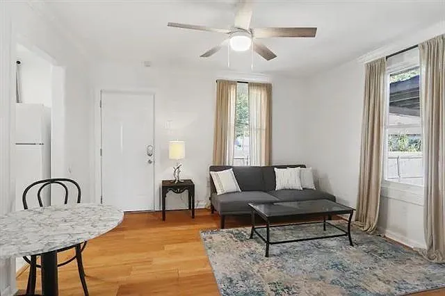 1 bed, 1.0 bath, 600 sqft, $1,300 — Photo 4