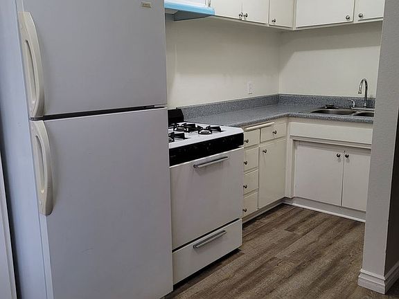 5th image of 7123 Etiwanda Ave #27