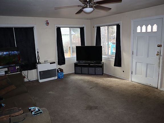 2nd image of 114 3rd St
