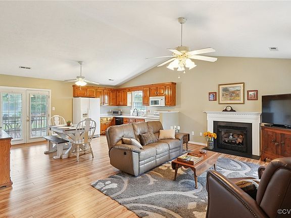 3rd image of 8208 Halycon Ln