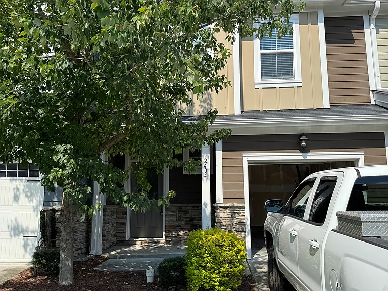 2404 Pecan Ridge Way — Photo 3