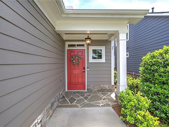 3rd image of 42 Encore Ln