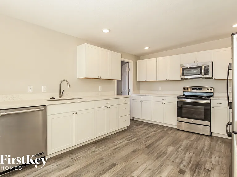 3718 W Townley Ave — Photo 5