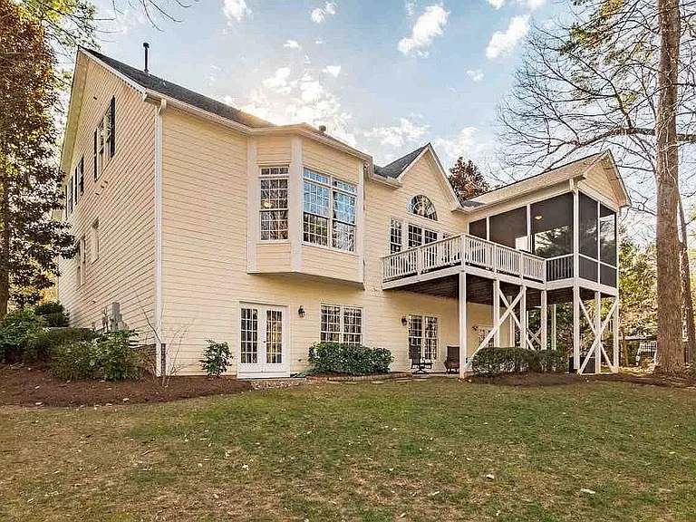 310 Hogan Woods Cir — Photo 21