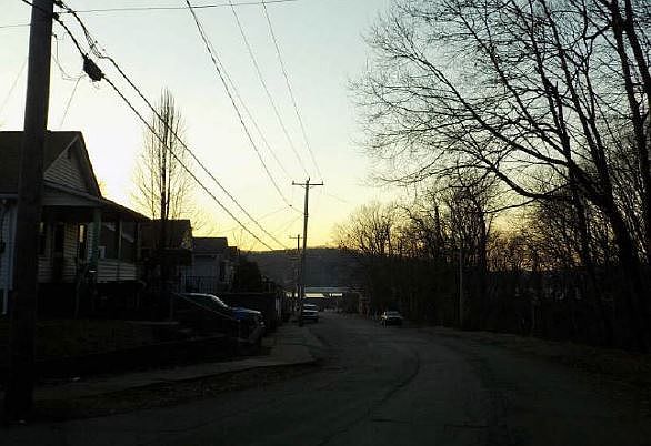 2nd image of 940 Harmony Ave