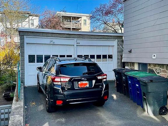 3rd image of 14 Dow St
