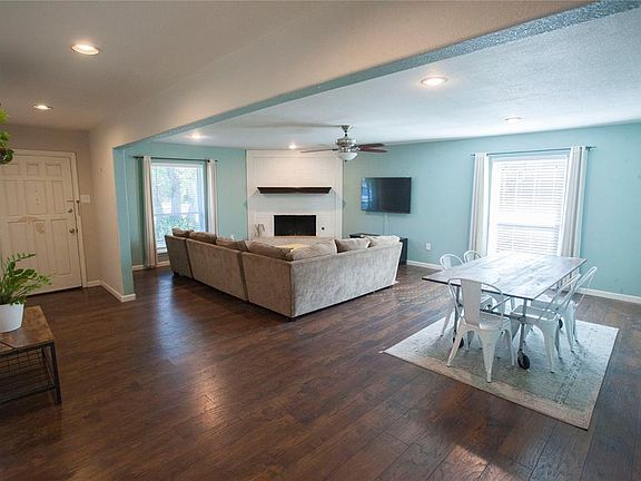2nd image of 300 Grand Turk Ct