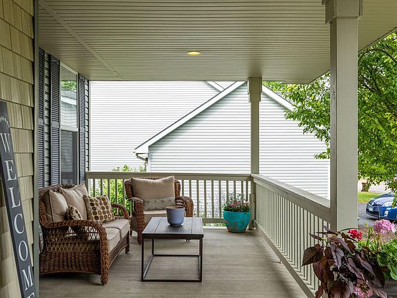 4th image of 6659 Highland Hills Ln S