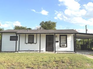 122 Waugh, San Antonio, TX 78223