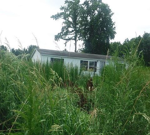 2nd image of 465 Judy Ln
