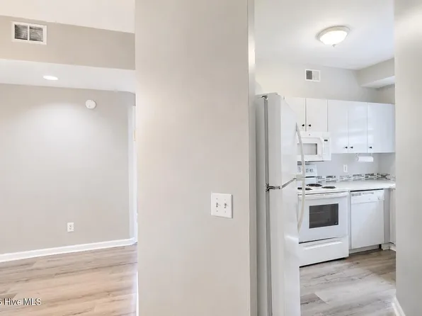 4230 Wilshire Blvd, Wilmington, NC