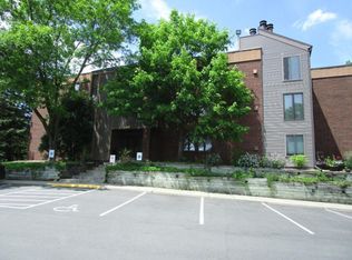 4815 Babcock Trl APT 1006, Inver Grove Heights, MN 55077