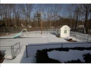 20 King John Dr, Londonderry, NH 03053