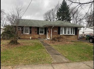 22 Stevens Rd, Edison, NJ 08817
